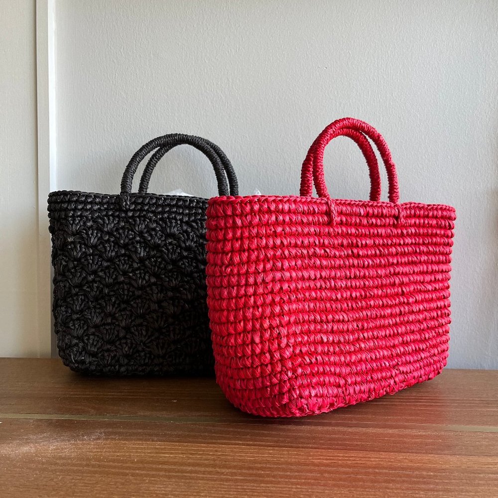 2 UNALOME STRAW BAGS in BLACK and RED